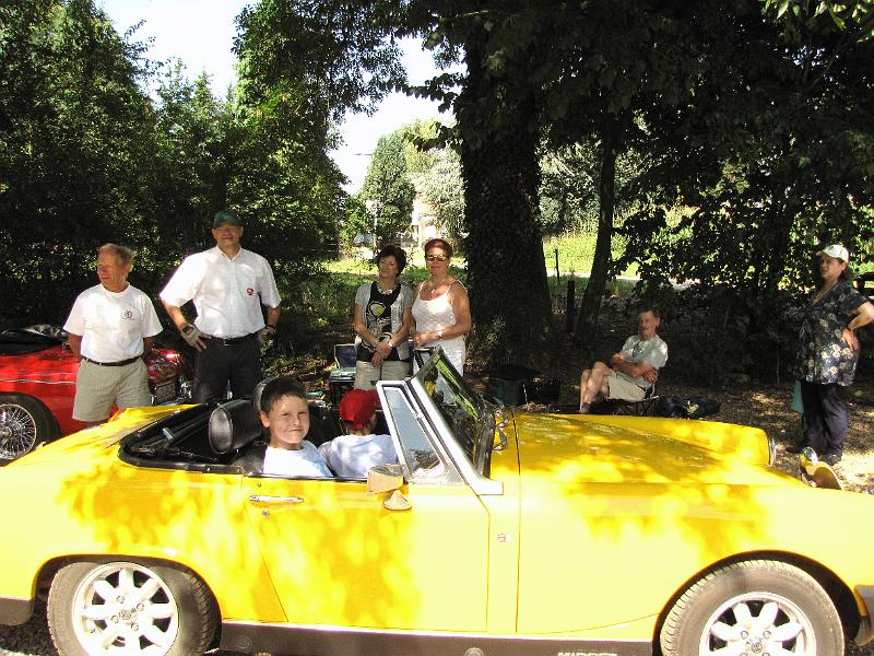 Het bestuur heeft dit uitstekend gezegd, SHOW EN SHINE, en dit alles onder een blakende zon op de locatie De Blookberg te Zutendaal (32).JPG